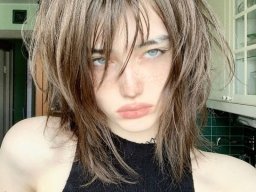 beautiful-students-260924-260924-093