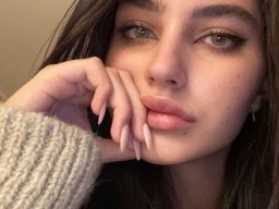 beautiful-students-260924-260924-093