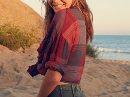 beautiful-students-260924-260924-093