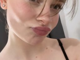 beautiful-students-260924-260924-093