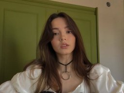 beautiful-students-260924-260924-094