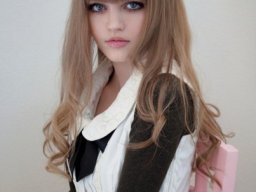 beautiful-students-260924-260924-094
