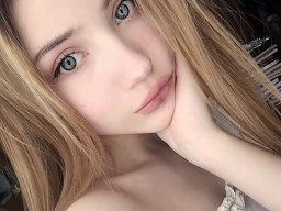 beautiful-students-260924-260924-094