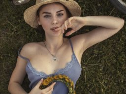 beautiful-students-260924-260924-094