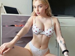 beautiful-students-260924-260924-094