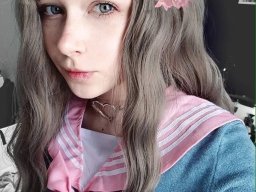 beautiful-students-260924-260924-094