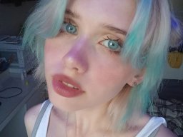 beautiful-students-260924-260924-094