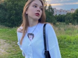 beautiful-students-260924-260924-094