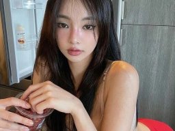 beautiful-students-260924-260924-094