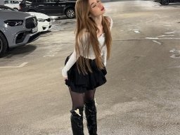 beautiful-students-260924-260924-094