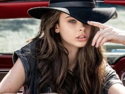 beautiful-students-260924-260924-095