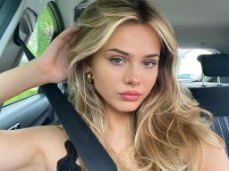 beautiful-students-260924-260924-096