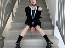 beautiful-students-260924-260924-096