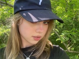 beautiful-students-260924-260924-097