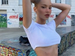 beautiful-students-260924-260924-097
