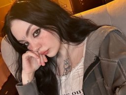 beautiful-students-260924-260924-098