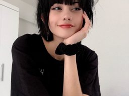 beautiful-students-260924-260924-098