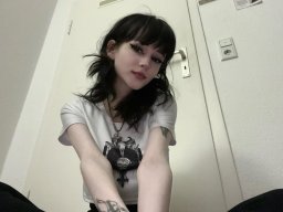 beautiful-students-260924-260924-098